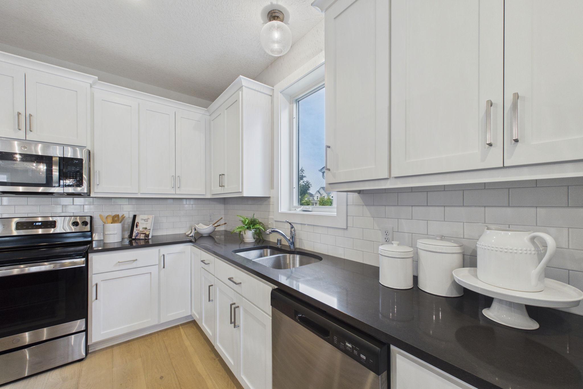 19-web-or-mls-19-6344 Red Cedar Dr EOD.jpg
