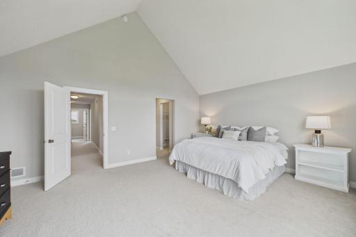 26-web-or-mls-26-6344 Red Cedar Dr EOD.jpg