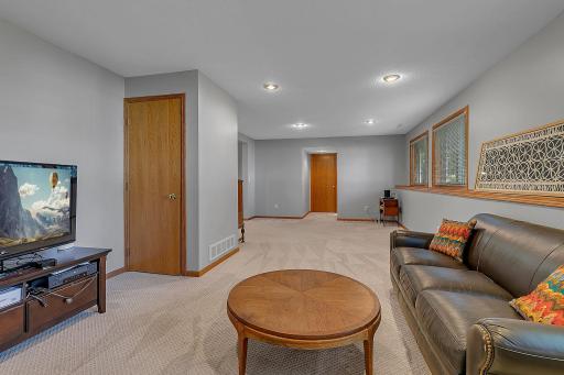 2005 Prairie Hill Road, Saint Cloud, MN 56301
