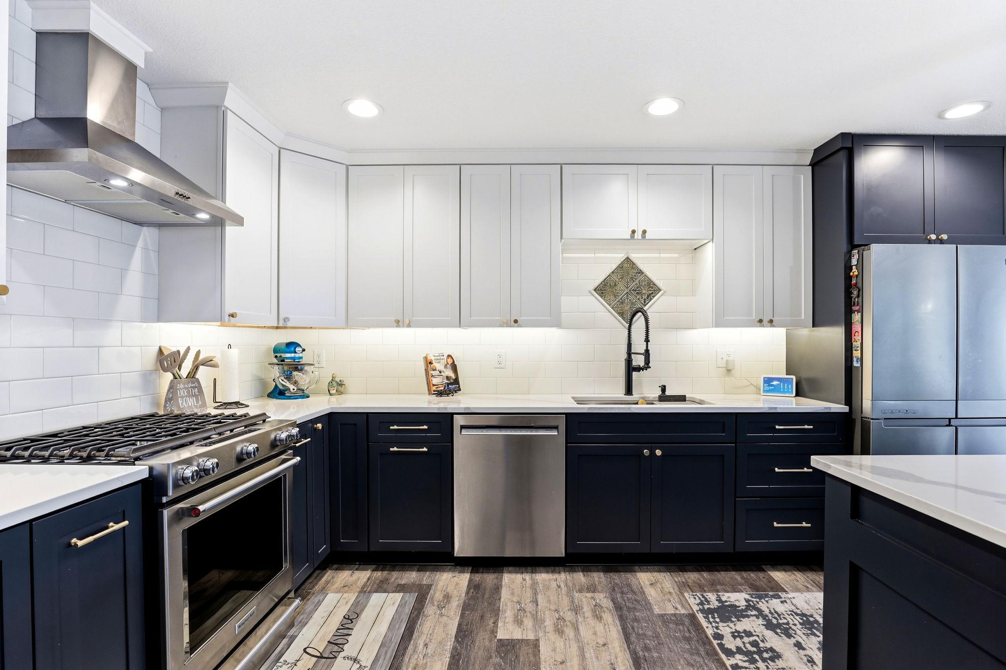 12-web-or-mls-887-8th-Ave-SE-unit-d-12.jpg