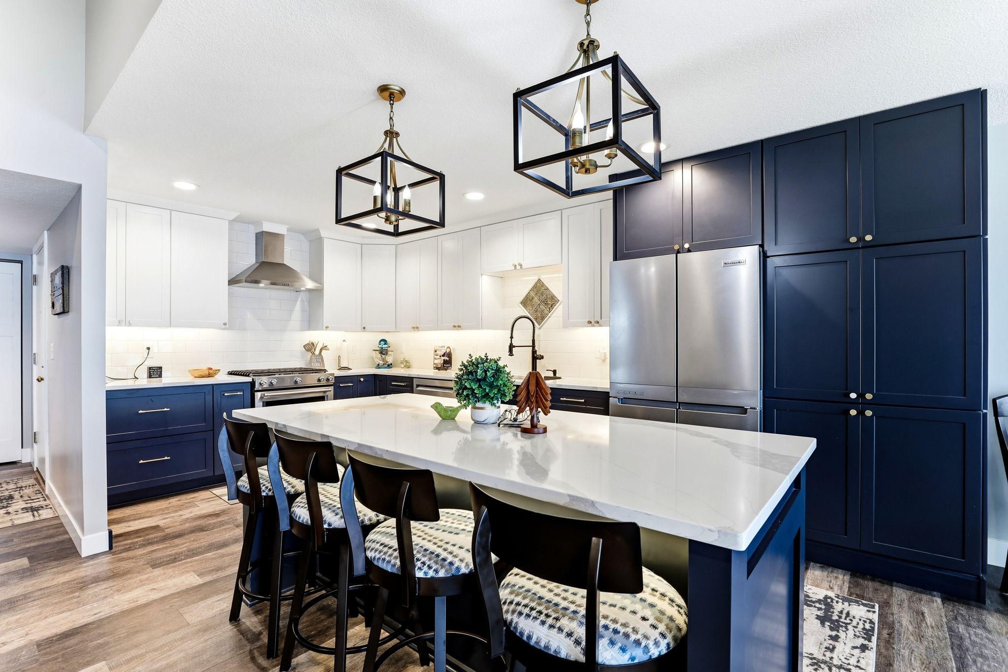 9-web-or-mls-887-8th-Ave-SE-unit-d-09.jpg