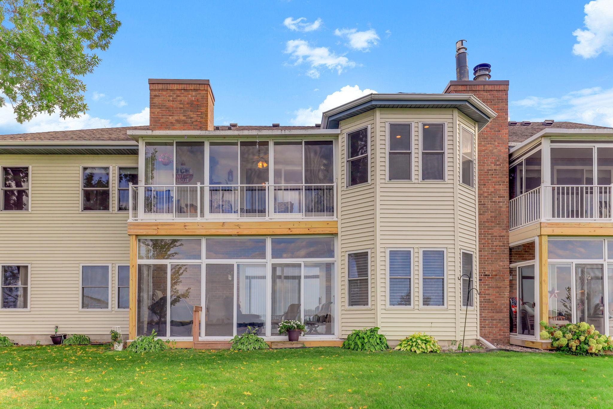 35-web-or-mls-887-8th-Ave-SE-unit-d-35.jpg
