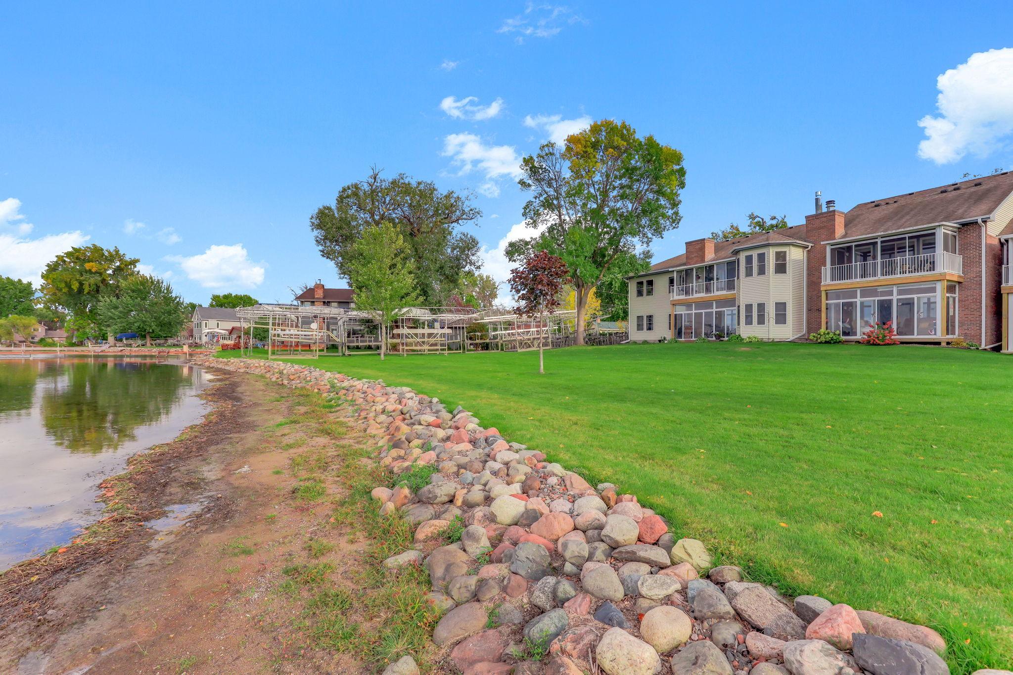 39-web-or-mls-887-8th-Ave-SE-unit-d-39.jpg