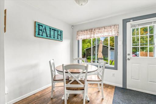 637 3rd Avenue SW, Cambridge, MN 55008