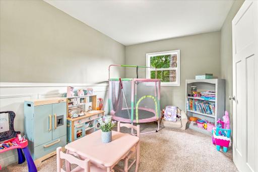 637 3rd Avenue SW, Cambridge, MN 55008