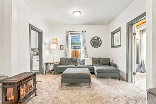 637 3rd Avenue SW, Cambridge, MN 55008