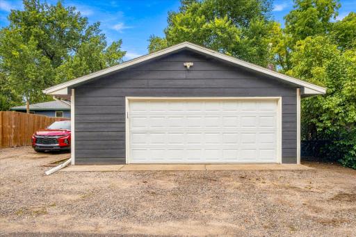 637 3rd Avenue SW, Cambridge, MN 55008