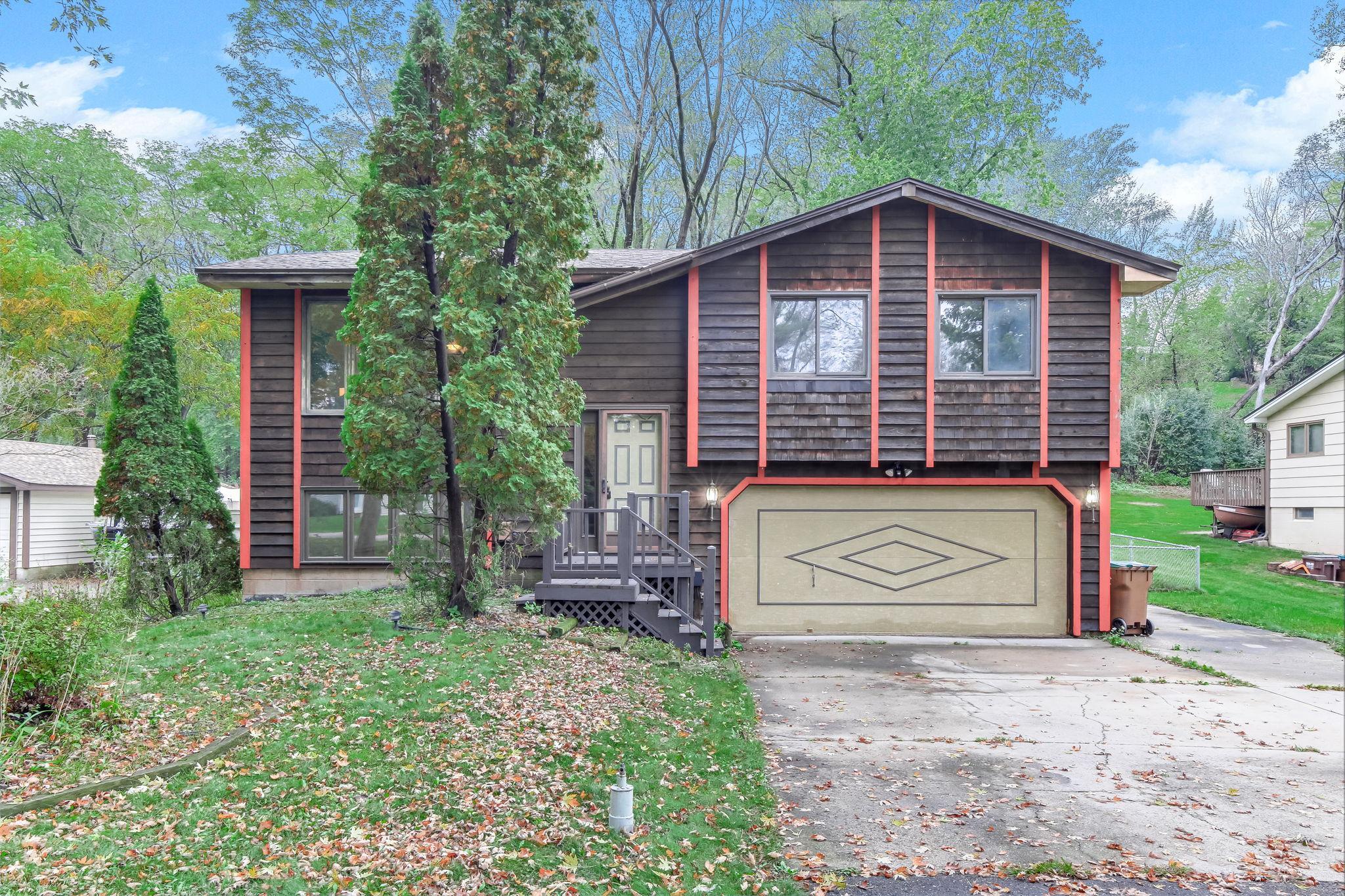 Property photo for 162 Quehl Avenue N, Lakeland, MN 55043