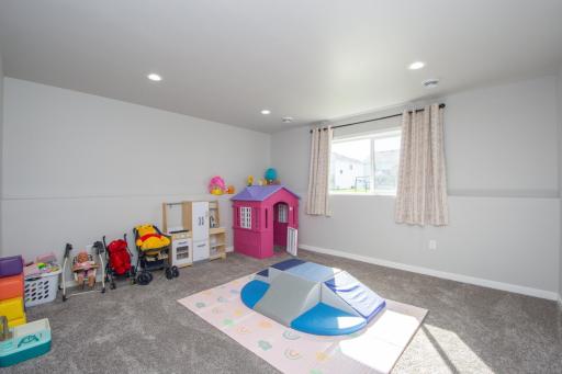 6216 86th Avenue S, Horace, ND 58047
