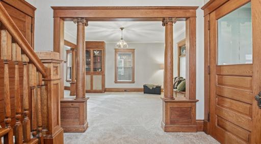 820 5th Avenue SE, Minneapolis, MN 55414
