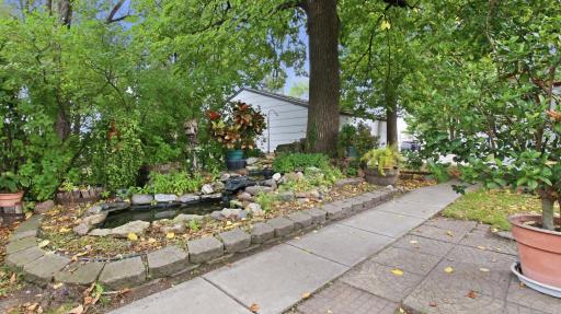 820 5th Avenue SE, Minneapolis, MN 55414