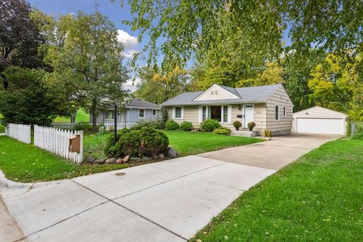 420 Jackson Avenue South - Spacecrafting - 0001.jpg