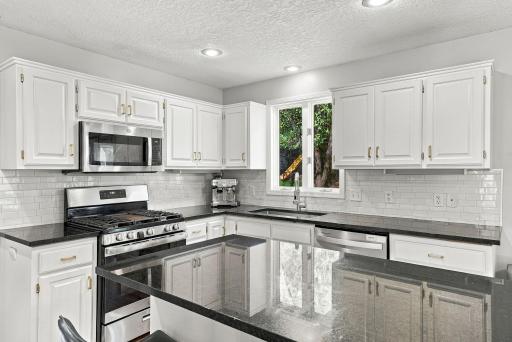 1320 Wildflower Lane, Chaska, MN 55318