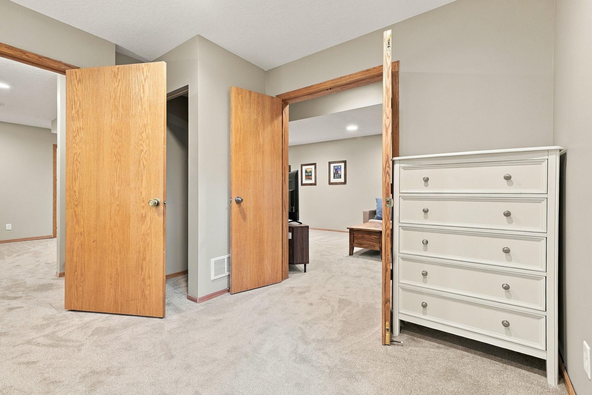 Fifth bedroom