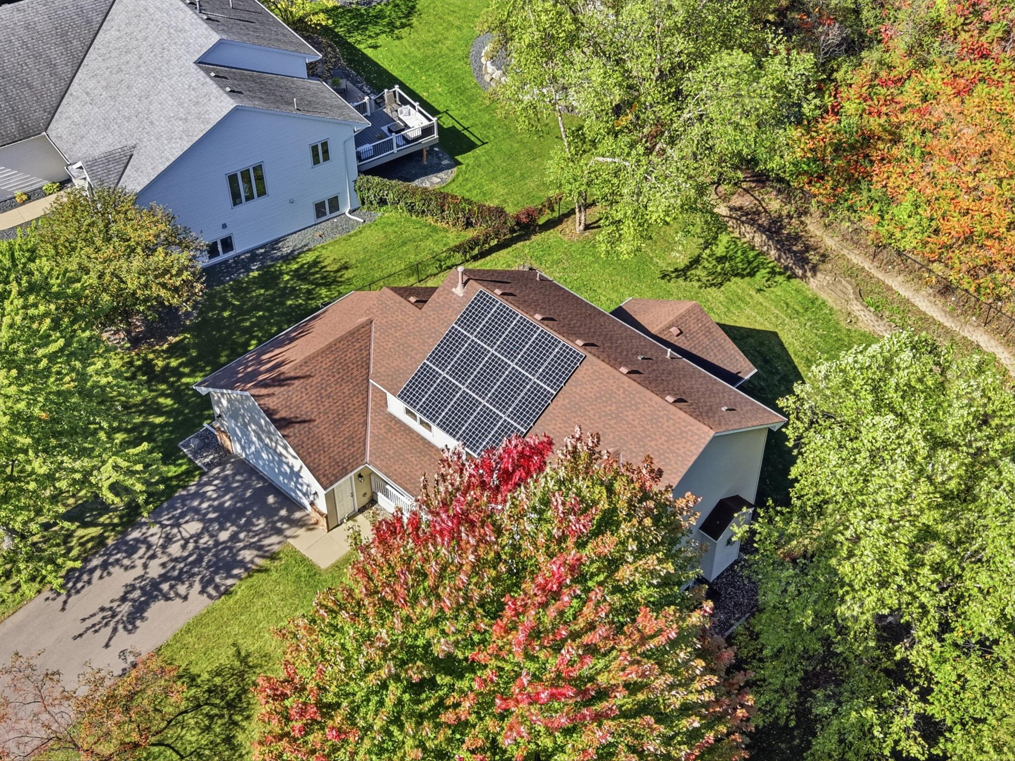 106-web-or-mls-1320_Wildflower_Lane_Chaska_109.jpg