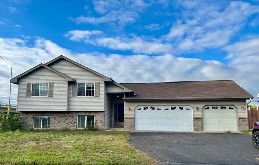 5 Elm Street, Lino Lakes, MN 55014