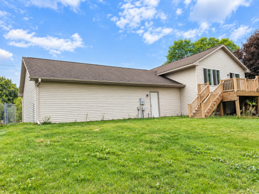 5 Elm Street, Lino Lakes, MN 55014