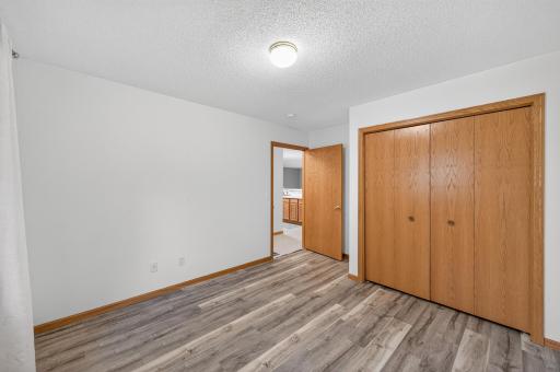 670 Monn Avenue, Vadnais Heights, MN 55127