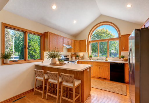 Bright sunny kitchen! Virtually staged.