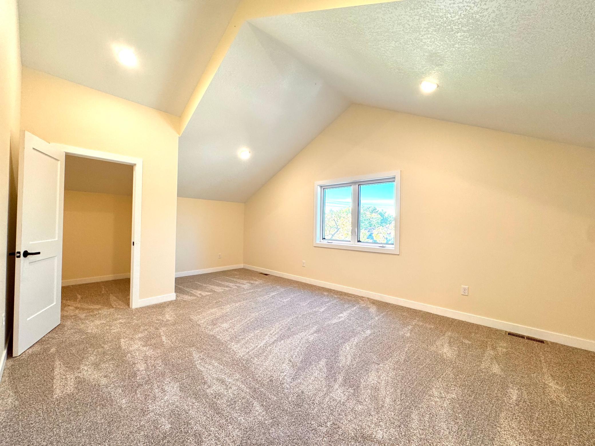 Upstairs Bedroom #2