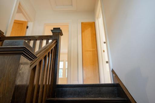 3241 30th Avenue S, Minneapolis, MN 55406