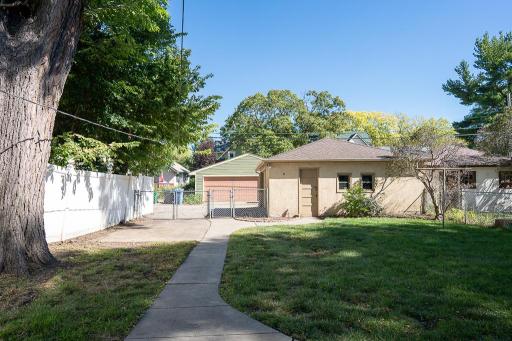 3241 30th Avenue S, Minneapolis, MN 55406
