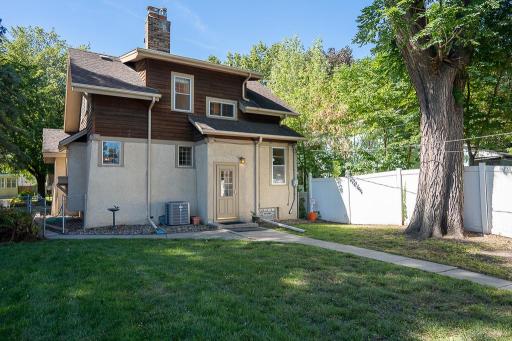 3241 30th Avenue S, Minneapolis, MN 55406