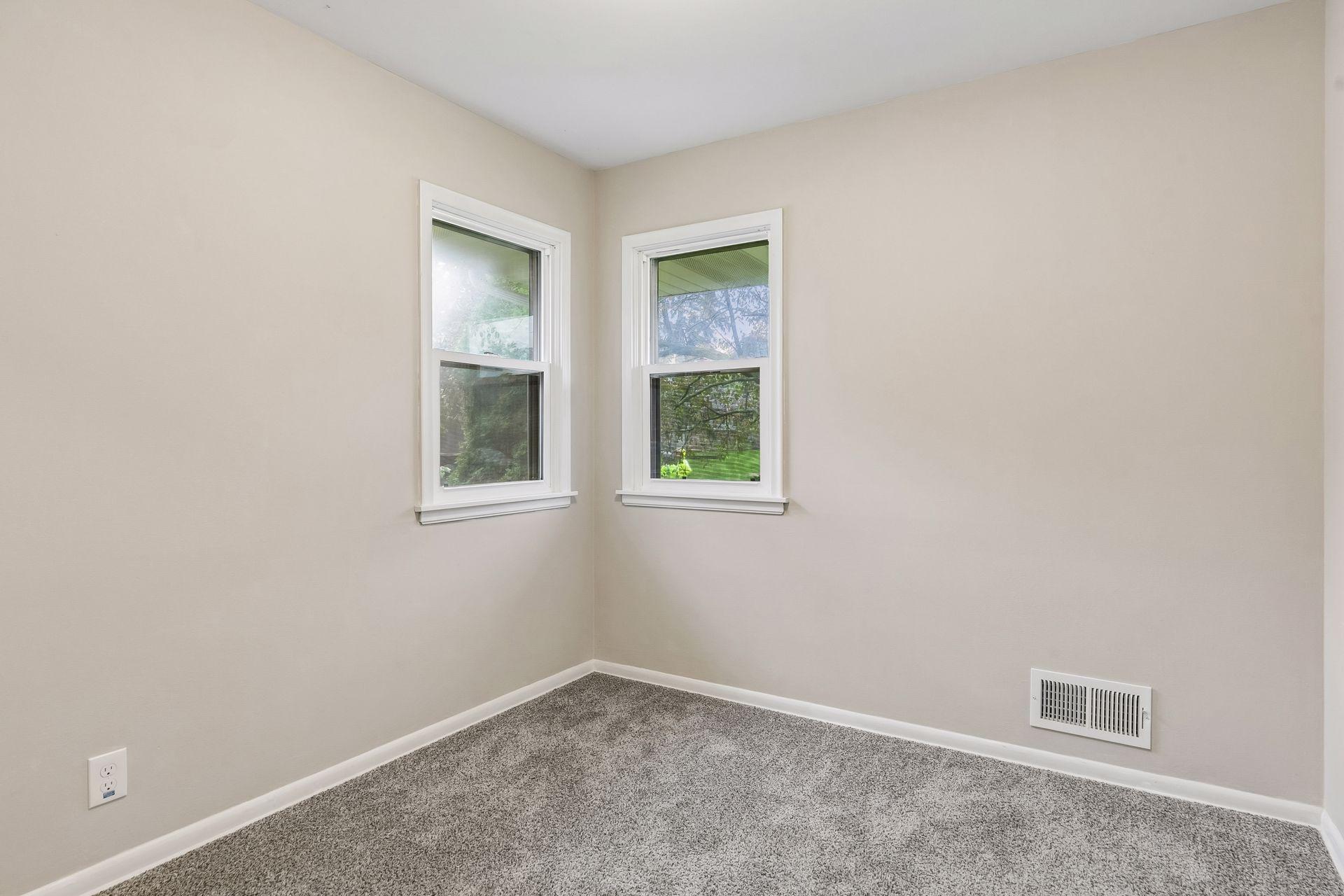 2nd bedroom or office space.