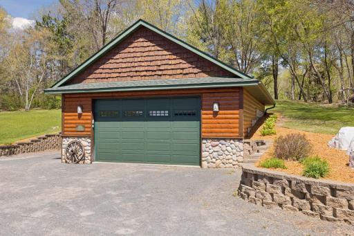 Huge Extra Garage for Boats and Lake Toys