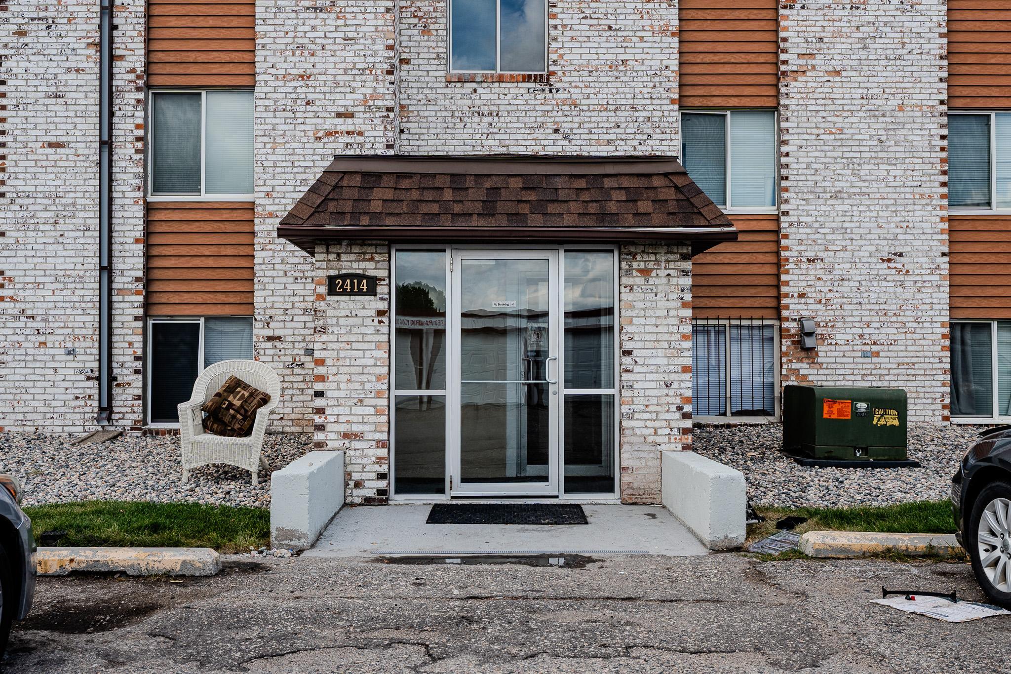 front entry.jpg