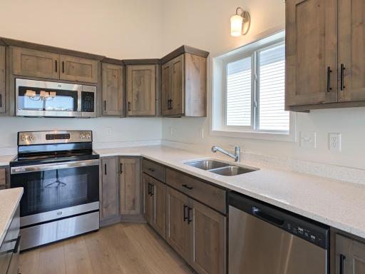 6820 JOSEPH Street, Horace, ND 58047