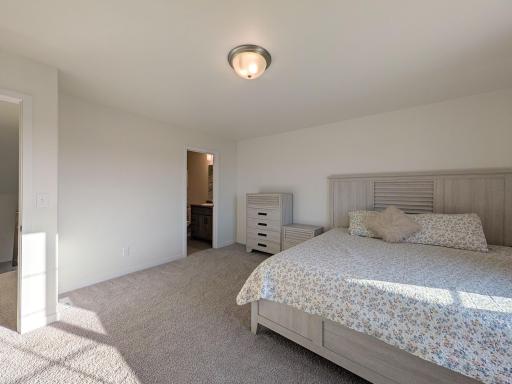 6820 JOSEPH Street, Horace, ND 58047