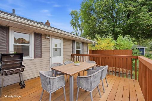 54-web-or-mls-1038_Larpenteur_Avenue_West_Saint_Paul_02406 virtually staged.jpeg