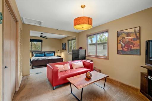 140 Brunswick Avenue S, Golden Valley, MN 55416