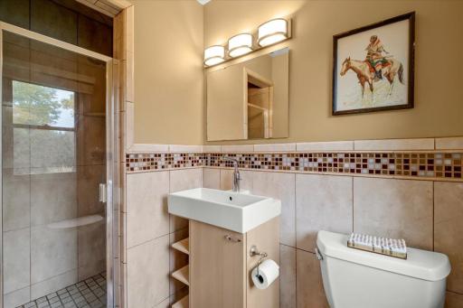 140 Brunswick Avenue S, Golden Valley, MN 55416