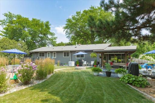 140 Brunswick Avenue S, Golden Valley, MN 55416