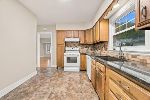 502 21st Avenue N, Fargo, ND 58102