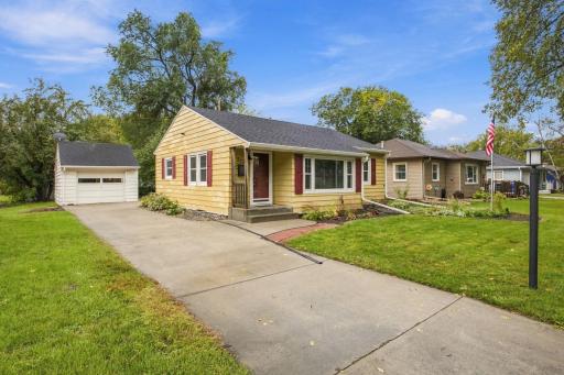 502 21st Avenue N, Fargo, ND 58102