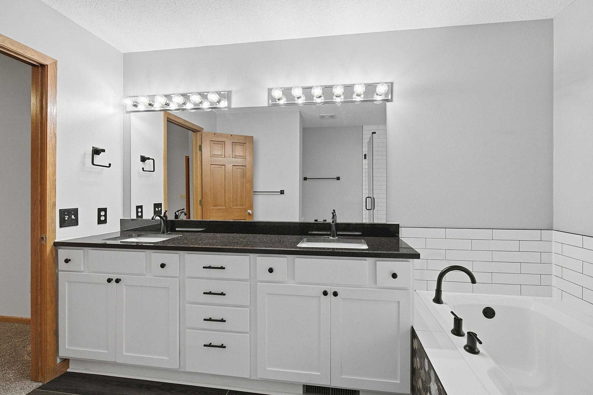 Very Sharp Primary Bath