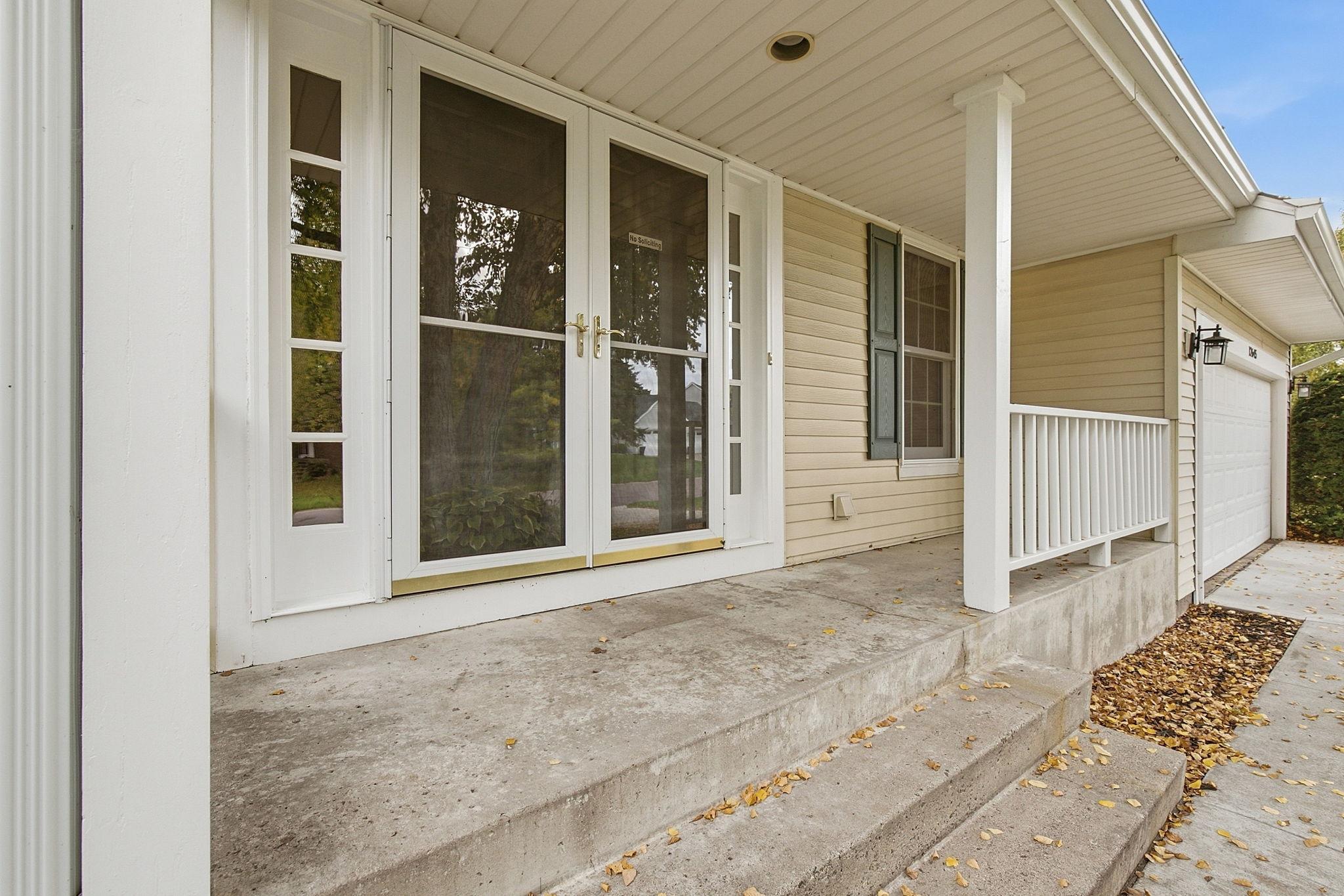 Cozy "Morning Coffee" Inspired Front Porch!