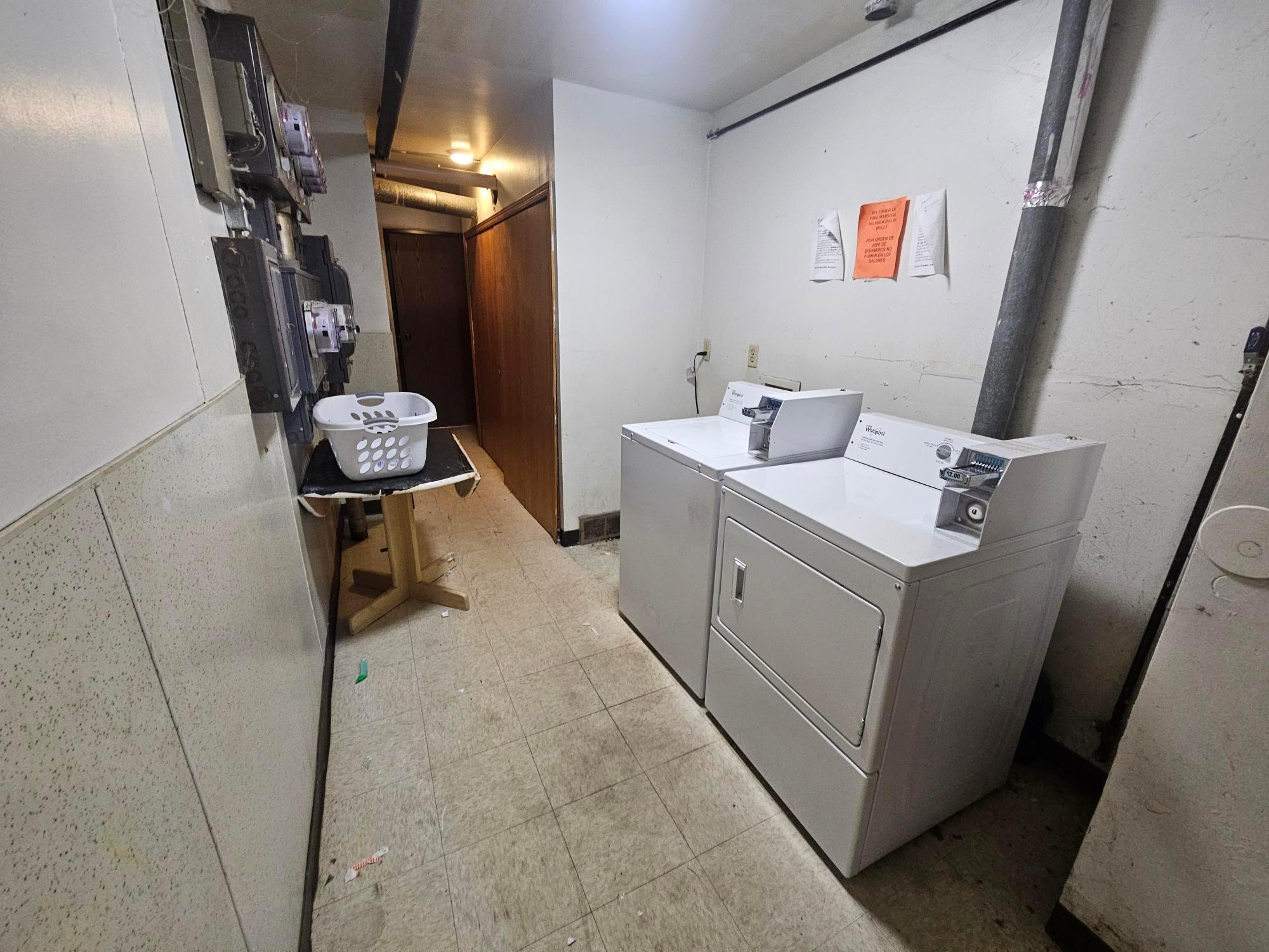 2023 Coin Washer/Dryer