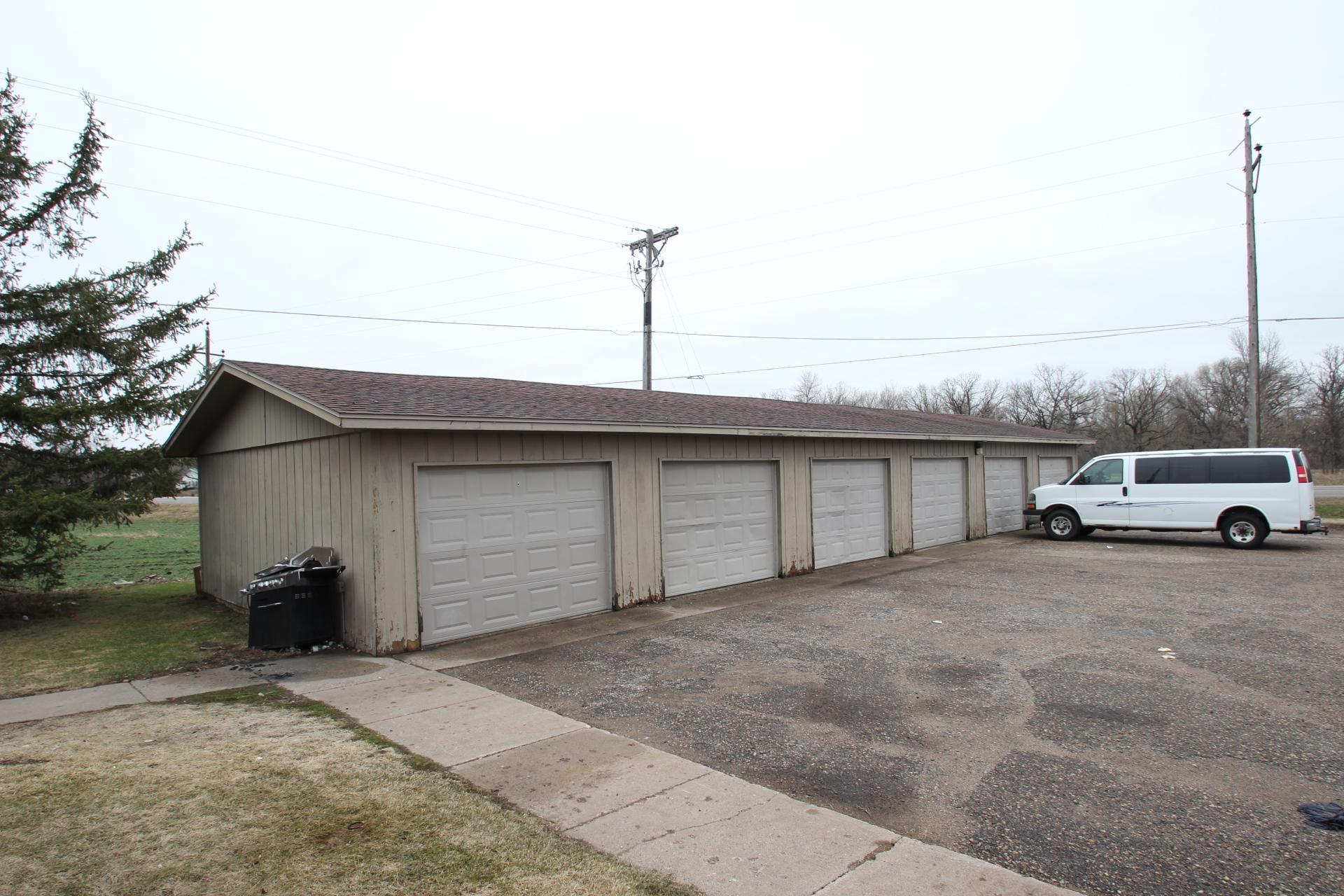 6 garage spaces