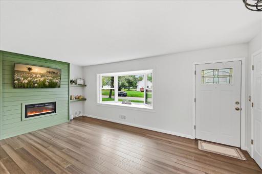 9228 Washington Street NE, Blaine, MN 55434