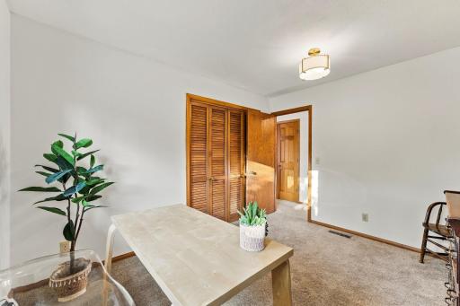 227 Ridgewood Court, Waconia, MN 55387