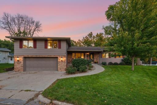 227 Ridgewood Court, Waconia, MN 55387