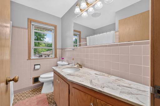 13819 Bellevue Drive, Minnetonka, MN 55345