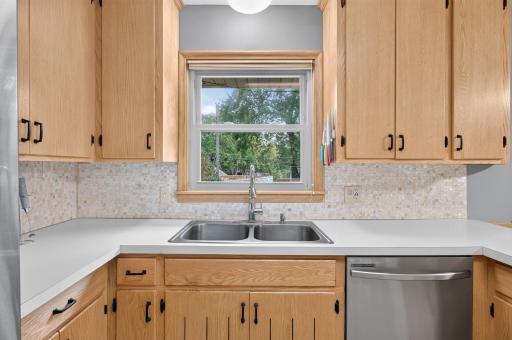 13819 Bellevue Drive, Minnetonka, MN 55345