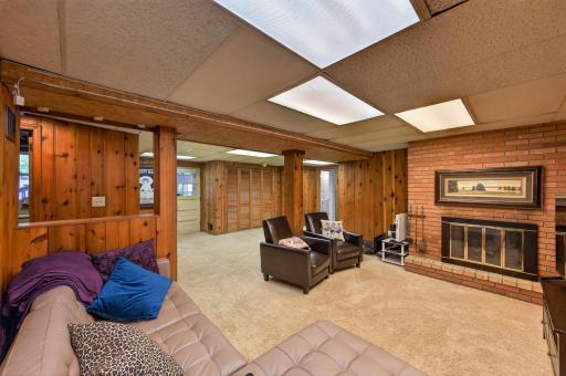 13819 Bellevue Drive, Minnetonka, MN 55345