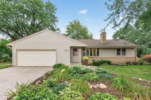 13819 Bellevue Drive, Minnetonka, MN 55345