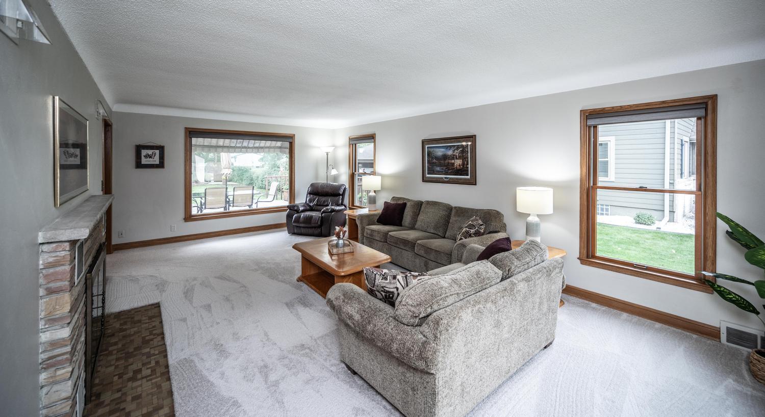 017-027-Living Room-1500x818.jpg